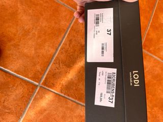 Botines Rojos de Mujer Marca LODI