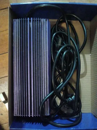 Reflector, arrancador Lumatek 600W y bombilla