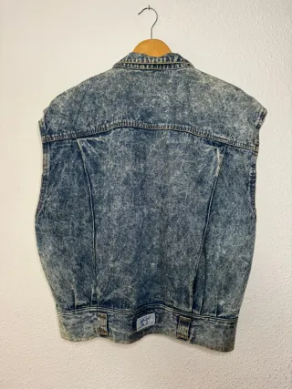 Chaqueta vaquera sin mangas