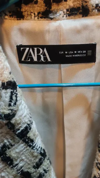 Chaqueta cruzada tweed cuadros beige y negro