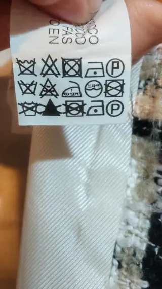 Chaqueta cruzada tweed cuadros beige y negro