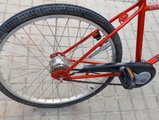 Bicicleta HELKAMA Roja
