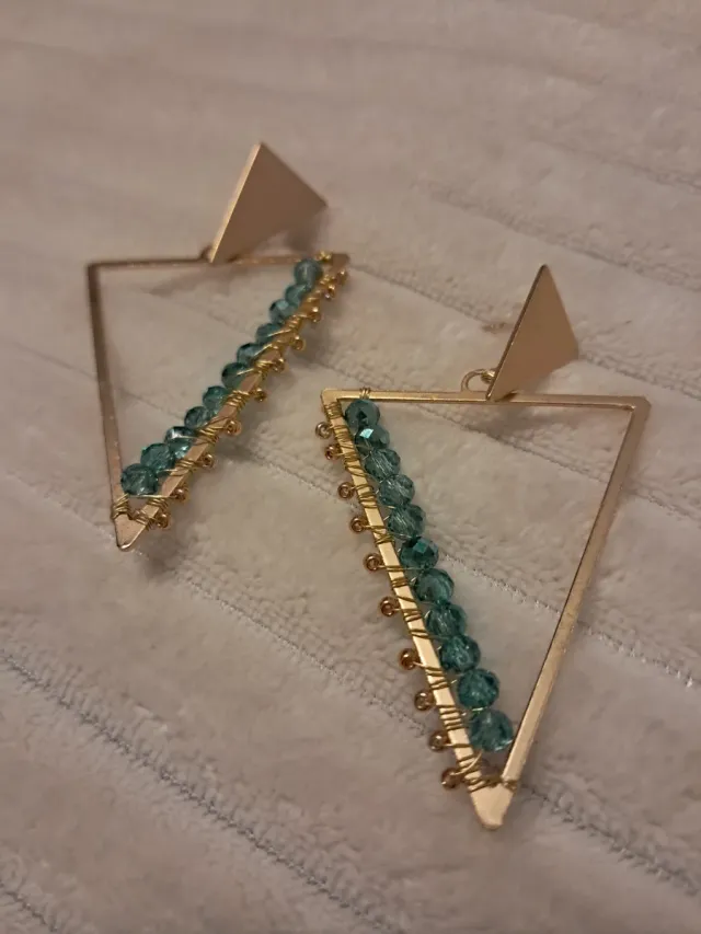 Pendientes hechos a mano triangulares
