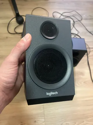 Altavoces Logitech Z333 Multimedia 2.1 80 W