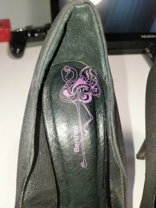Tacones Bershka Vintage Negros Ante Talla 38