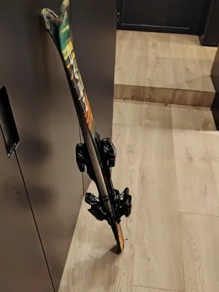 Esquís 115cm niño entre 6-10 años Bastones gratis!