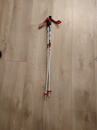 Esquís 115cm niño entre 6-10 años Bastones gratis!