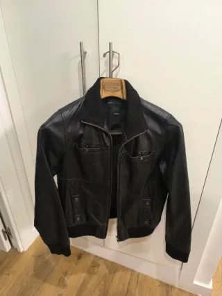 Cazadora Piel Mango Negra