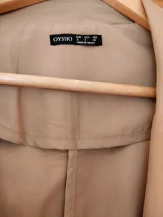 Gabardina Oysho Beige Talla S
