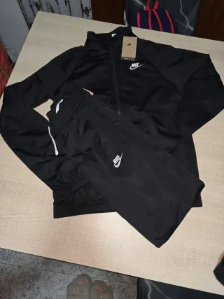 Conjunto deportivo Nike hombre negro