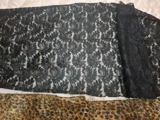 Bugandas Pañuelos de encaje y estampado animal