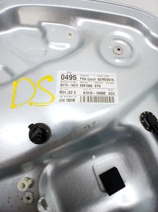 ELEVALUNAS DELANTERO IZQUIERDO HYUNDAI IX20