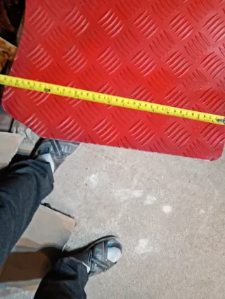 Alfombrillas aluminio coche rojas