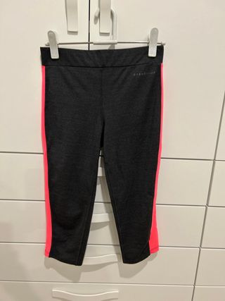 Mallas deportivas Oysho grises y rosas