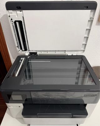 Impresora HP OfficeJet Pro 7740 con cart. de tinta