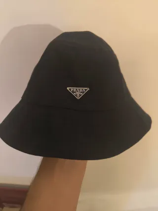 Gorro Prada ( Imitación)