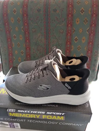 Zapatillas Skecher bicolor sin cordones de atar