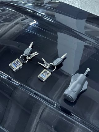 Cofre de techo y barras Volvo