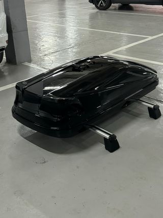 Cofre de techo y barras Volvo