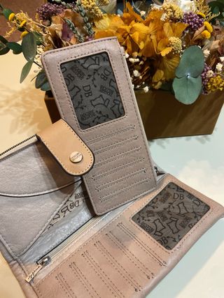 Cartera sin estrenar