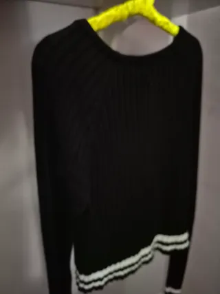 Jersey Negro Canalé Mujer