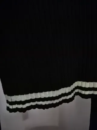 Jersey Negro Canalé Mujer