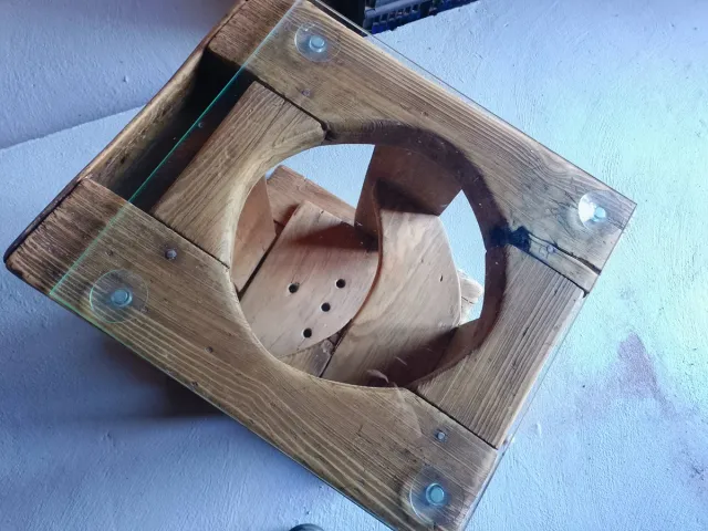 Mesa auxiliar artesanal tacatá século XIX