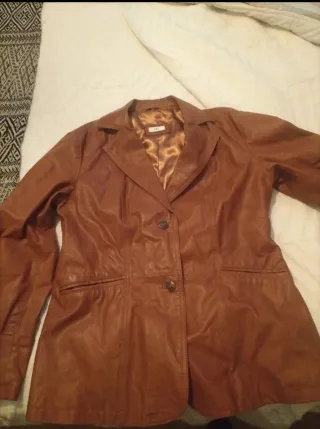 Chaqueta de piel b.p.c. Talla 42