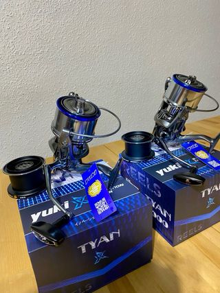 2 Carretes surfcasting Yuki Tyan 8000