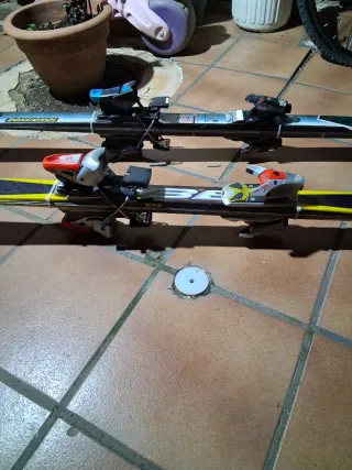 2 pares de Esquís HEAD y Rossignol