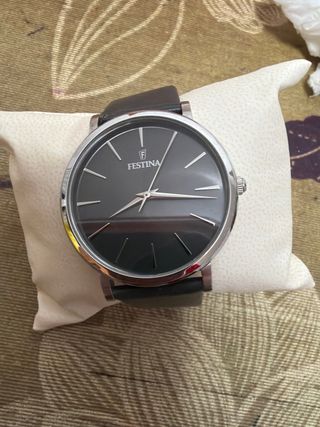 Reloj Festina Mujer Negro y Plateado
