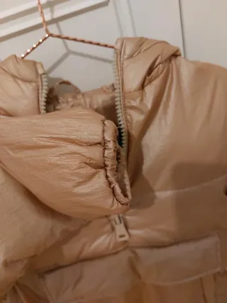 Abrigo Zara niña marrón dorado