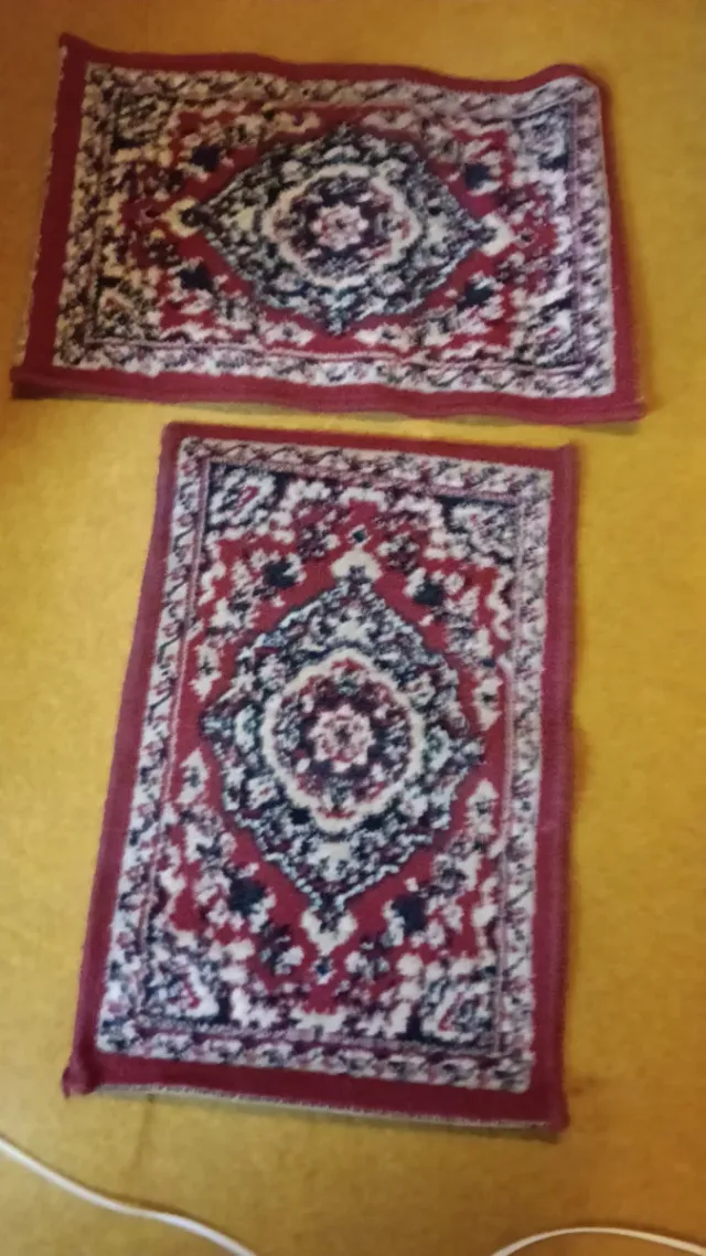 2 Alfombras Decorativas Pequeñas