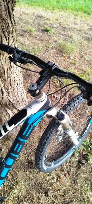 Bicicleta Cube Reaction GTC carbono