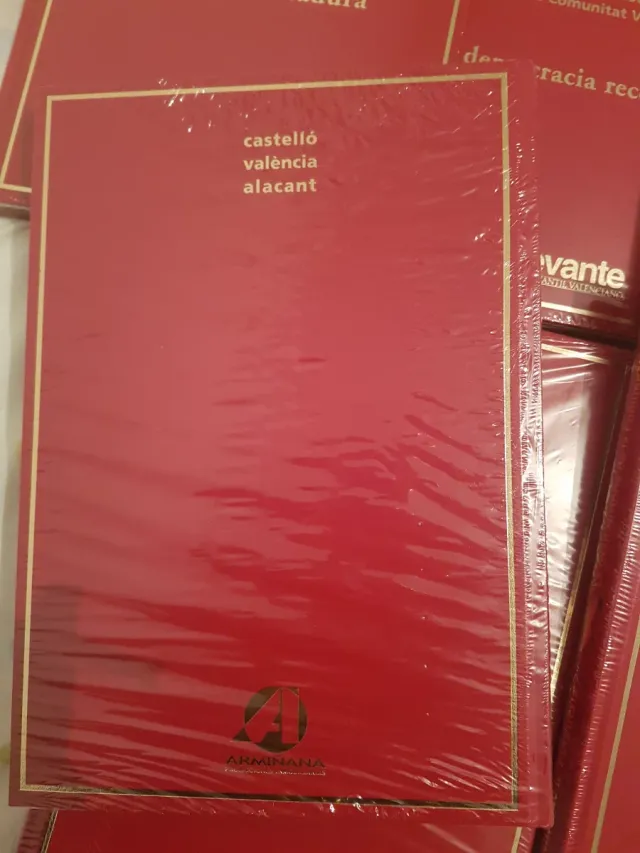 El ascenso de la burguesía y 9 más títulos.