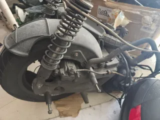 Despiece Motor Kymco superdink 300 2010