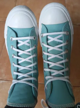 Converse de cuero Talla 36