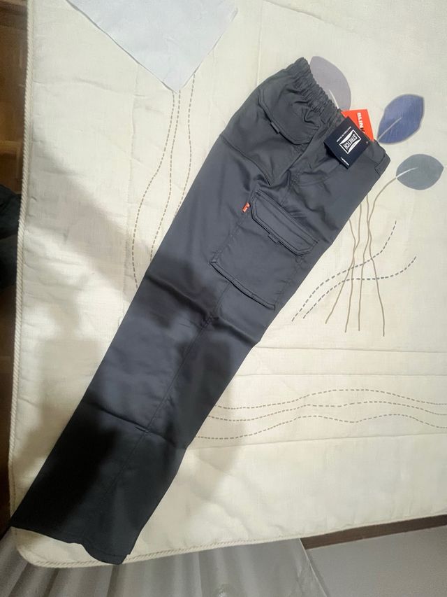 Pantalón de trabajo gris