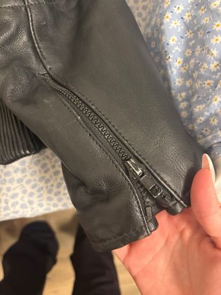 Chaqueta de piel de moto negra