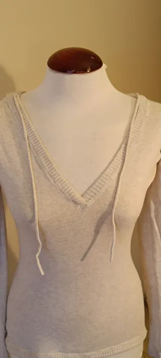 Jersey Co is a capucha Green Coast Beige Talla S