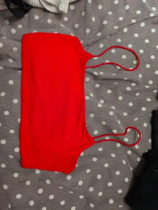 SIN USAR Top rojo tirantes Shein
