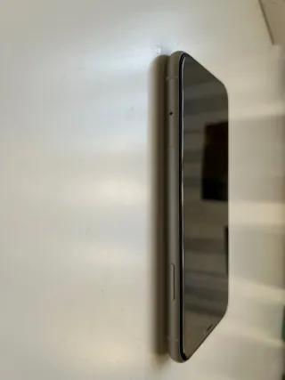iPhone XR in bianco - 128GB - Buono stato