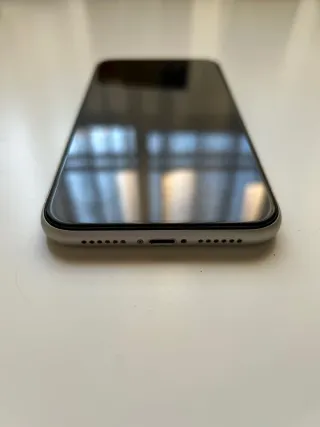 iPhone XR in bianco - 128GB - Buono stato