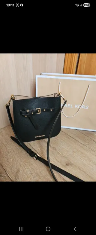 Bolso bandolera piel Michael Kors negro