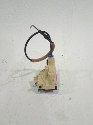 CERRADURA PUERTA TRASERA DERECHA FIAT PANDA (319)