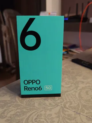 Oppo Reno6 5G Argento