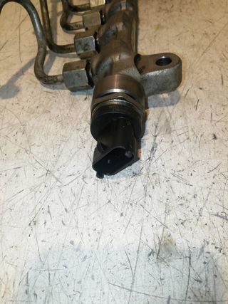 RAMPA INYECTORA KIA CEED (2)