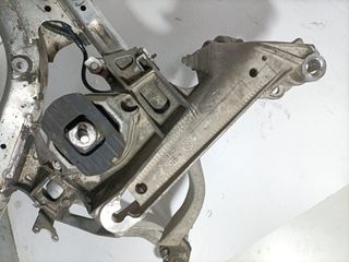 EJE DELANTERO / CUNA MOTOR BMW SERIE 5 BERLINA (E60)