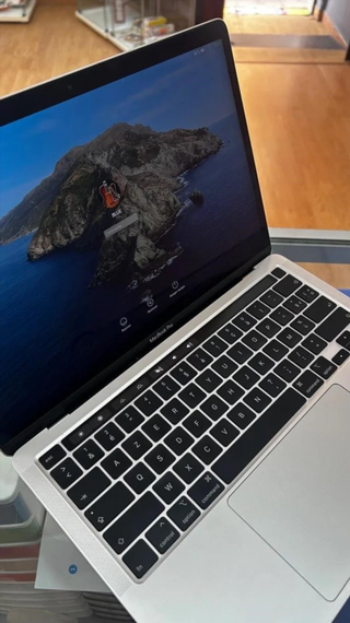 MacBook Pro 512GB 8GB RAM 2020 Intel Core i5