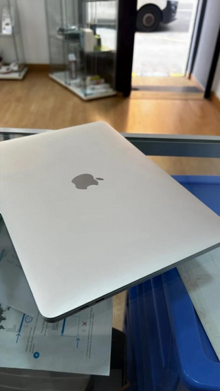 MacBook Pro 512GB 8GB RAM 2020 Intel Core i5